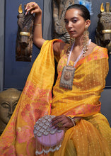 Cargar imagen en el visor de la galería, Cyber Yellow Handloom Woven Dual Tone Organza Silk Saree with Sequins Work
