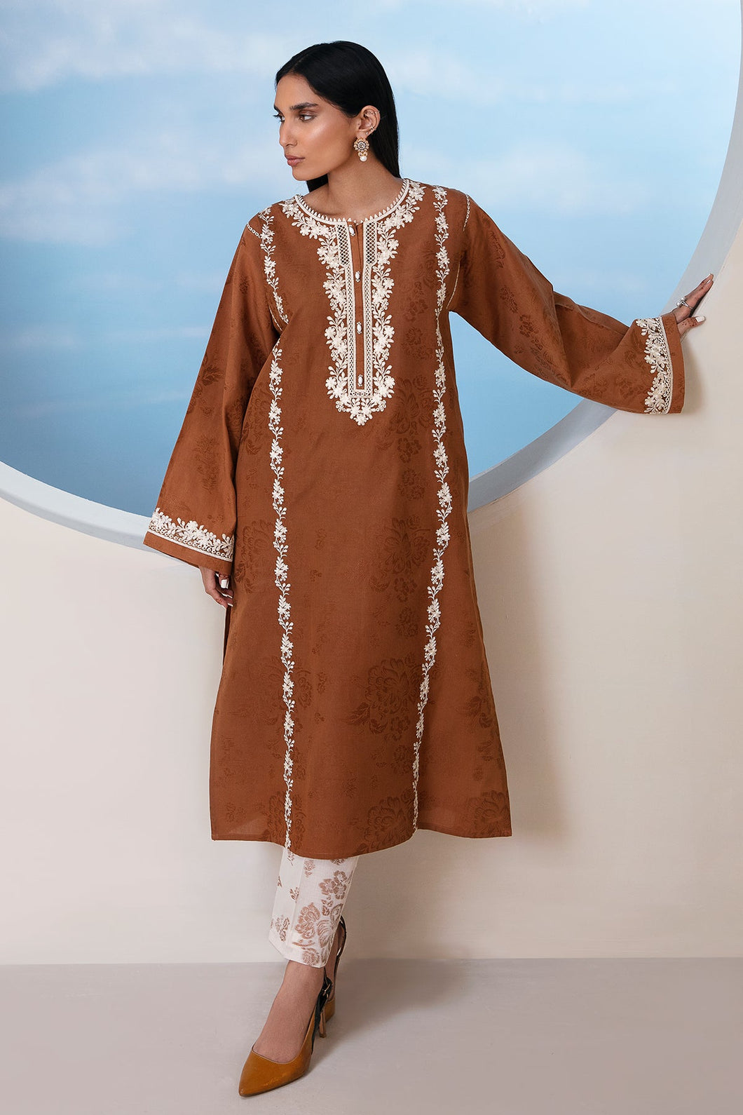 EMBROIDERED LAWN PR-800