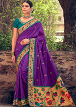 Carica l&#39;immagine nel visualizzatore Galleria,Grape Purple Woven Paithani Banarasi Silk Saree with Swarovski work &amp; Embroidered Blouse