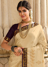 Load image into Gallery viewer, Creamy White Zari Woven Kanjivaram Silk Saree