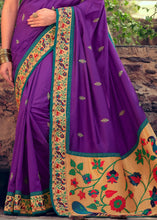 Carica l&#39;immagine nel visualizzatore Galleria,Grape Purple Woven Paithani Banarasi Silk Saree with Swarovski work &amp; Embroidered Blouse