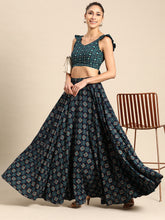 Load image into Gallery viewer, Flared Skirt with Crop Top