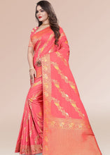 Carica l&#39;immagine nel visualizzatore Galleria,Brick Pink Zari Woven Silk Saree with Tassels on Pallu