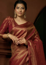 Laden Sie das Bild in den Galerie-Viewer, Milano Red &amp; Golden Blend Woven Kanjivaram Silk Saree