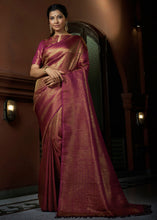 Carica l'immagine nel visualizzatore Galleria,Rosy Magenta Pink &amp; Golden Blend Woven Kanjivaram Silk Saree