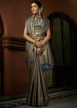 Laden Sie das Bild in den Galerie-Viewer, Coin Grey &amp; Golden Blend Woven Kanjivaram Silk Saree