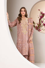 Laden Sie das Bild in den Galerie-Viewer, EMBROIDERED JACQUARD LAWN UF-346