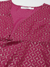 Cargar imagen en el visor de la galería, Jacket with crop top and pants