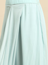 Carica l'immagine nel visualizzatore Galleria,Blouse with prestiched frill gown
