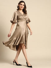 Cargar imagen en el visor de la galería, Midi over lap Frill Dress