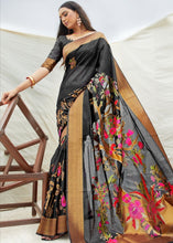 Cargar imagen en el visor de la galería, Black and Grey Handloom Woven Silk Saree