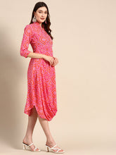 Laden Sie das Bild in den Galerie-Viewer, Front Cowl Midi Dress