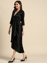 Laden Sie das Bild in den Galerie-Viewer, Shirt Dress with front Drape