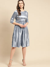 Load image into Gallery viewer, Deep Back pre pleated dress