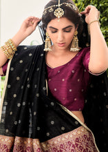 Carica l&#39;immagine nel visualizzatore Galleria,Midnight Black Banarasi Silk Lehenga Choli with Contrast Dupatta
