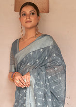 Carica l'immagine nel visualizzatore Galleria,Steel Grey Floral Embroidered Linen Saree