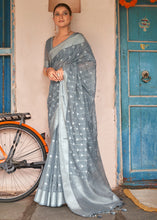 Carica l'immagine nel visualizzatore Galleria,Steel Grey Floral Embroidered Linen Saree