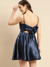 Load image into Gallery viewer, Back knot flare dress