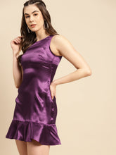 Load image into Gallery viewer, Bottom flare mini dress