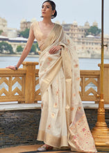 Carica l&#39;immagine nel visualizzatore Galleria,Ivory White Woven Linen Silk Saree