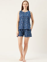 Cargar imagen en el visor de la galería, Sleeveless Kurta with shorts set