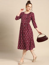 Carica l'immagine nel visualizzatore Galleria,front tucks with flare midi dress