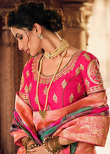 Laden Sie das Bild in den Galerie-Viewer, Pink &amp; Purple Woven Banarasi Silk Saree with Embroidered Blouse