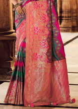 Carica l&#39;immagine nel visualizzatore Galleria,Pink &amp; Purple Woven Banarasi Silk Saree with Embroidered Blouse