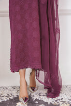 Laden Sie das Bild in den Galerie-Viewer, EMBROIDERED SCHIFFLI CHIFFON UF-337