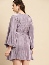 Cargar imagen en el visor de la galería, Flared mini dress with belt