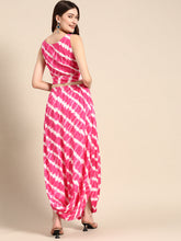 Carica l'immagine nel visualizzatore Galleria,Crop top with cowl dhoti skirt