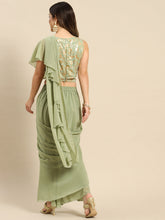 Carica l'immagine nel visualizzatore Galleria,Blouse with prestiched frill gown