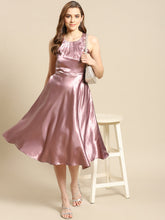 Load image into Gallery viewer, Pleated Neck flare midi Dress