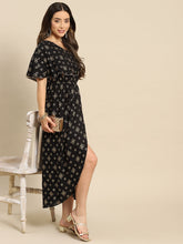 Carica l'immagine nel visualizzatore Galleria,One Shoulder yoke overlap printed dress