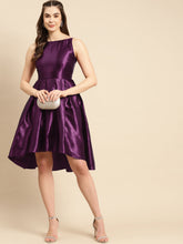 Load image into Gallery viewer, Box Pleated midi Dress