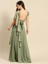 Load image into Gallery viewer, Flared skirt with crop top