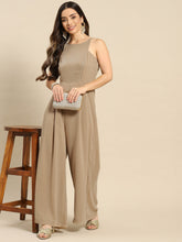 Carica l'immagine nel visualizzatore Galleria,In cut pleated jumpsuit