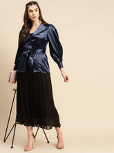 Load image into Gallery viewer, Notch collar blouse