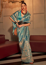 Load image into Gallery viewer, Munsell Blue Two Tone Handloom Weaving Kanjivaram Silk Saree : Top Pick