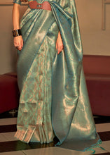 Load image into Gallery viewer, Ocean Green Two Tone Handloom Weaving Kanjivaram Silk Saree : Top Pick