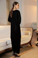 Laden Sie das Bild in den Galerie-Viewer, SOLID VELVET SUIT PR-576