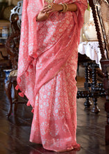 Carica l'immagine nel visualizzatore Galleria,Rouge Pink Floral Printed Linen Saree