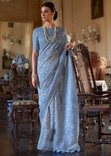 Carica l'immagine nel visualizzatore Galleria,Celestial Blue Floral Printed Linen Saree