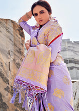 Laden Sie das Bild in den Galerie-Viewer, Orchid Purple Woven Designer Silk Saree with Butti overall