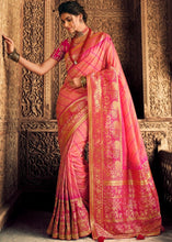 Laden Sie das Bild in den Galerie-Viewer, French Rose Pink Woven Banarasi Silk Saree with Embroidered Blouse