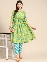 Carica l'immagine nel visualizzatore Galleria,Anghrakha style Kurta with palazzo