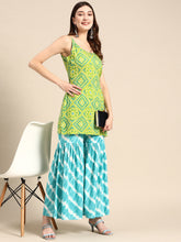 Carica l'immagine nel visualizzatore Galleria,Sharara with kurta