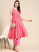 Load image into Gallery viewer, Deep back tie up kurta palazzo