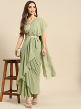 Carica l'immagine nel visualizzatore Galleria,Blouse with prestiched frill gown