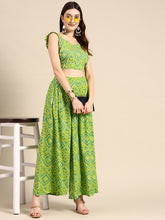 Carica l'immagine nel visualizzatore Galleria,Crop top with back tie and plazzo pants